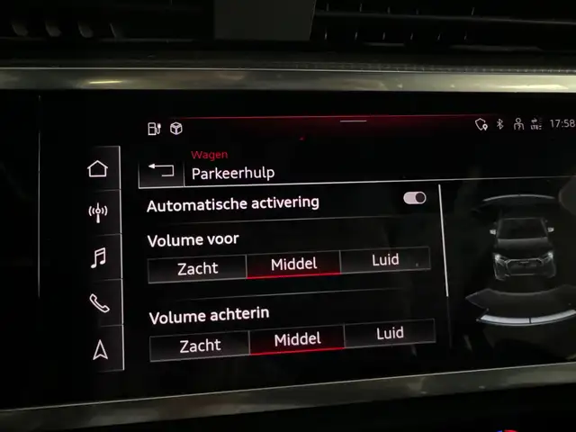 Audi Q3 view 25