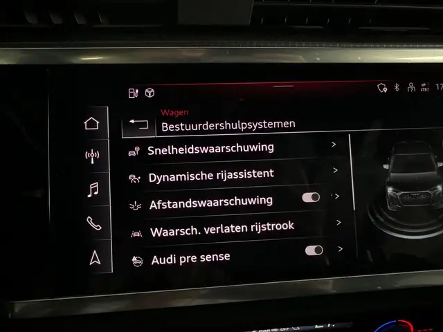Audi Q3 view 27