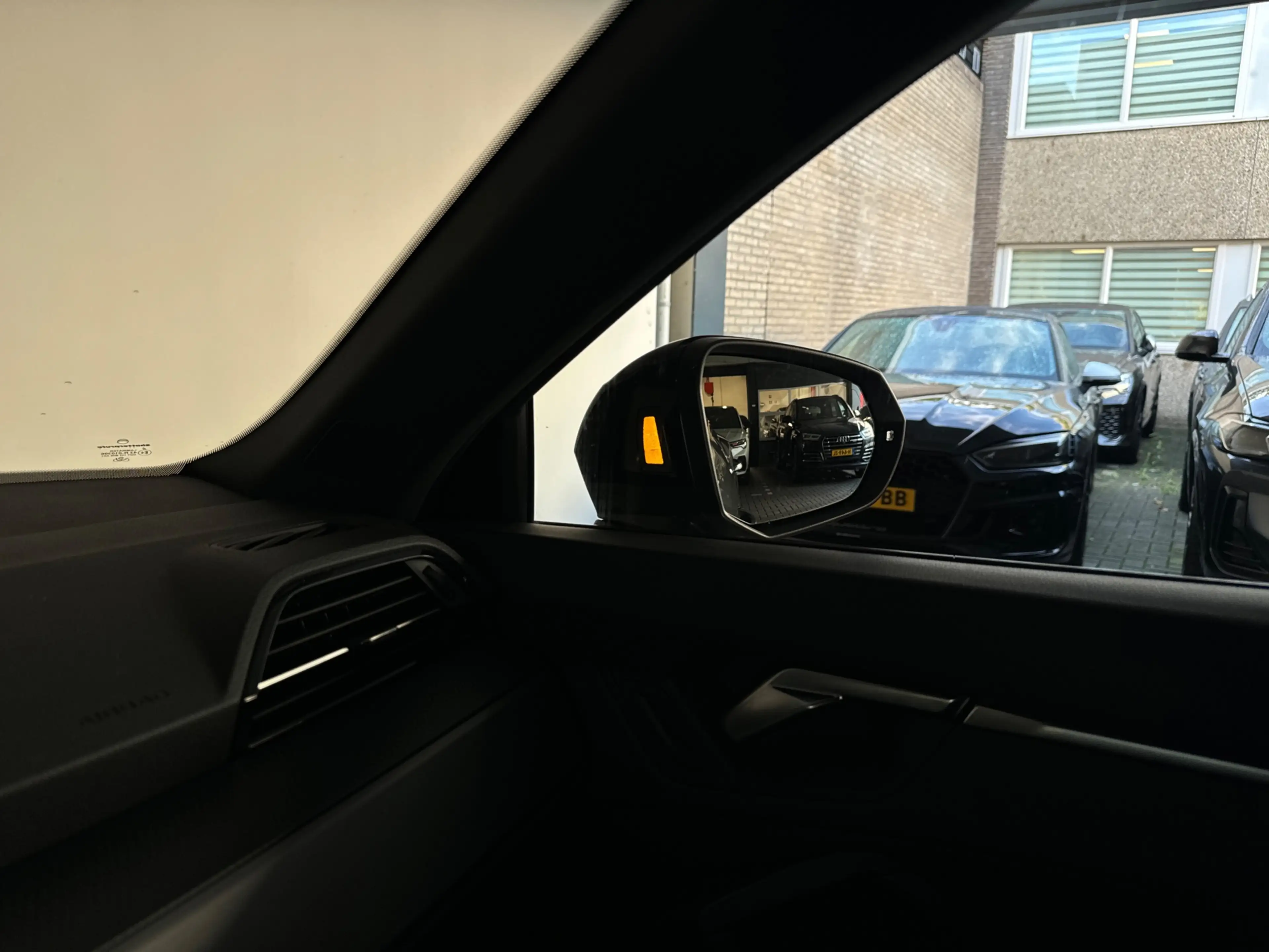 Audi Q3 Sportback 45 TFSI e S Edition RS Look|ACC|Lane|Cam — photo 29