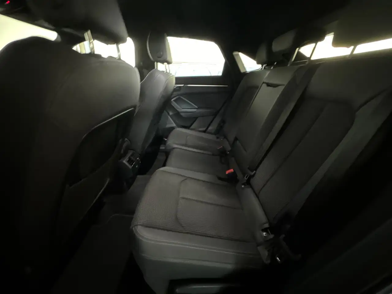 Audi Q3 Sportback 45 TFSI e S Edition RS Look ACC Lane Cam, миниатюра 30