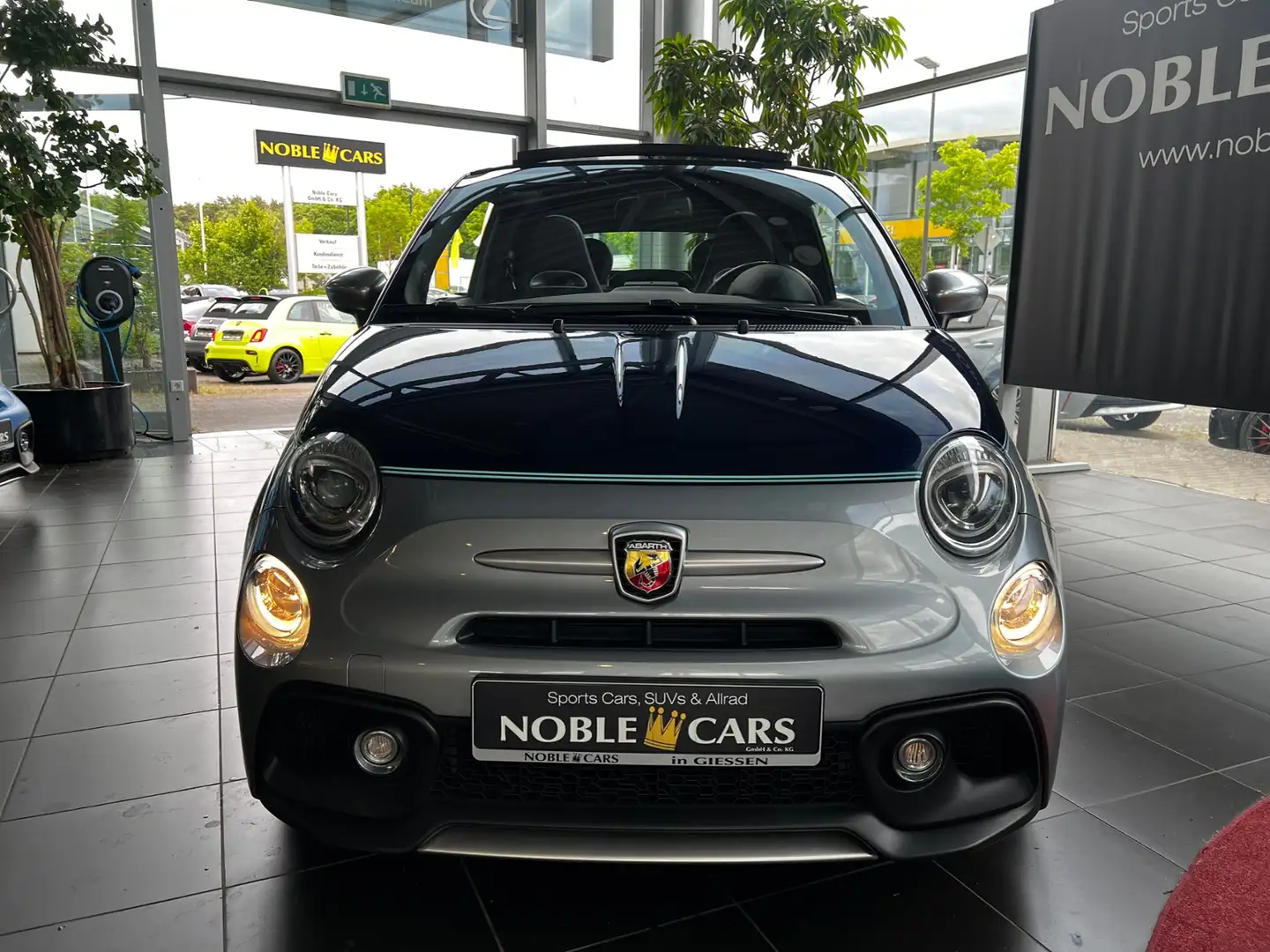 Abarth 695 C Rivale 1.4 T-Jet NAVI Silber - 2