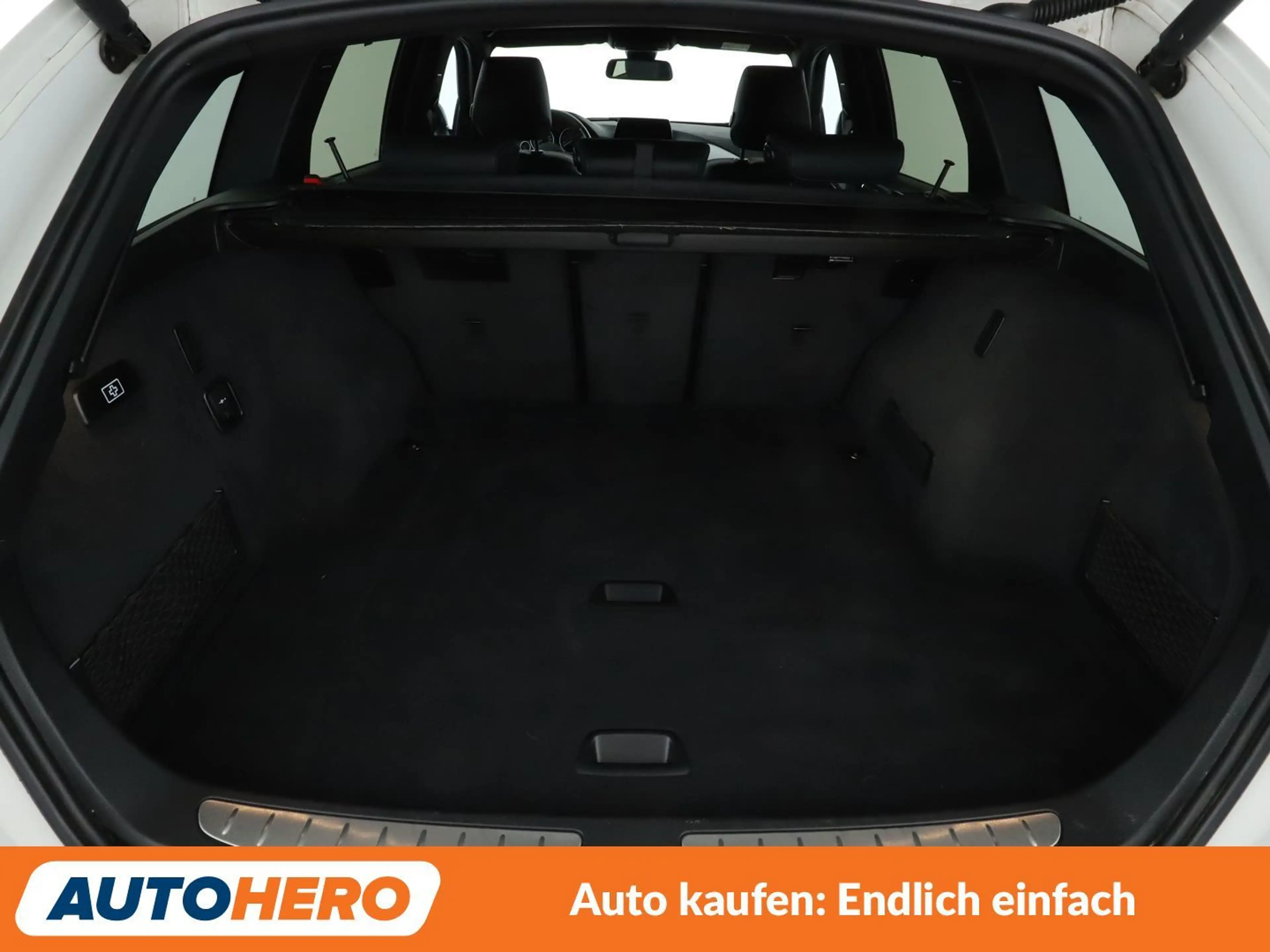 BMW 318 318d M Sport Shadow *NAVI*CAM*LED*TEMPO*SHZ* — photo 17