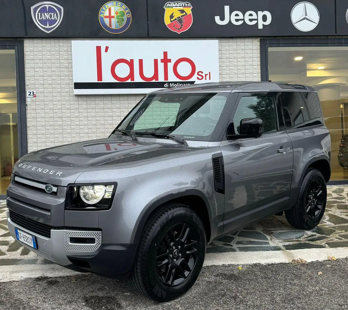 Land Rover Defender Defender 3.0d i6 mhev X-Dynamic S awd 200cv auto Grigio - 1