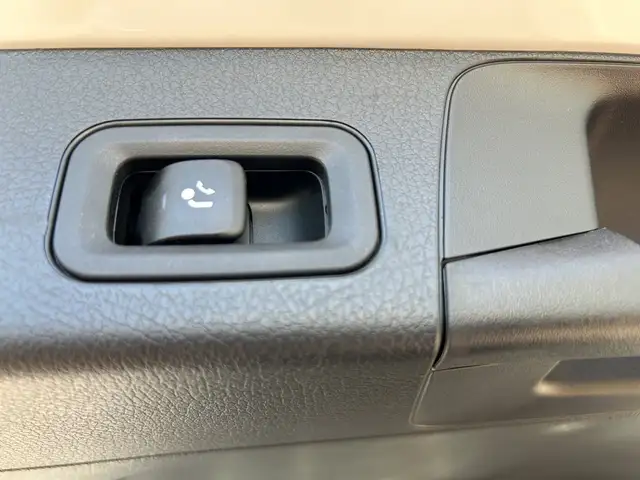 Mercedes-Benz 250 view 15