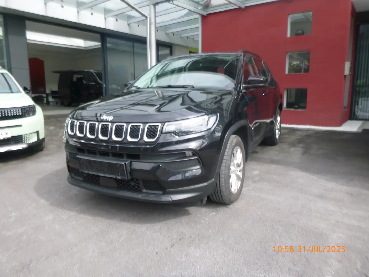 Jeep Compass 1.3 Multiair Longitude T4 FWD 6MT Schwarz - 1