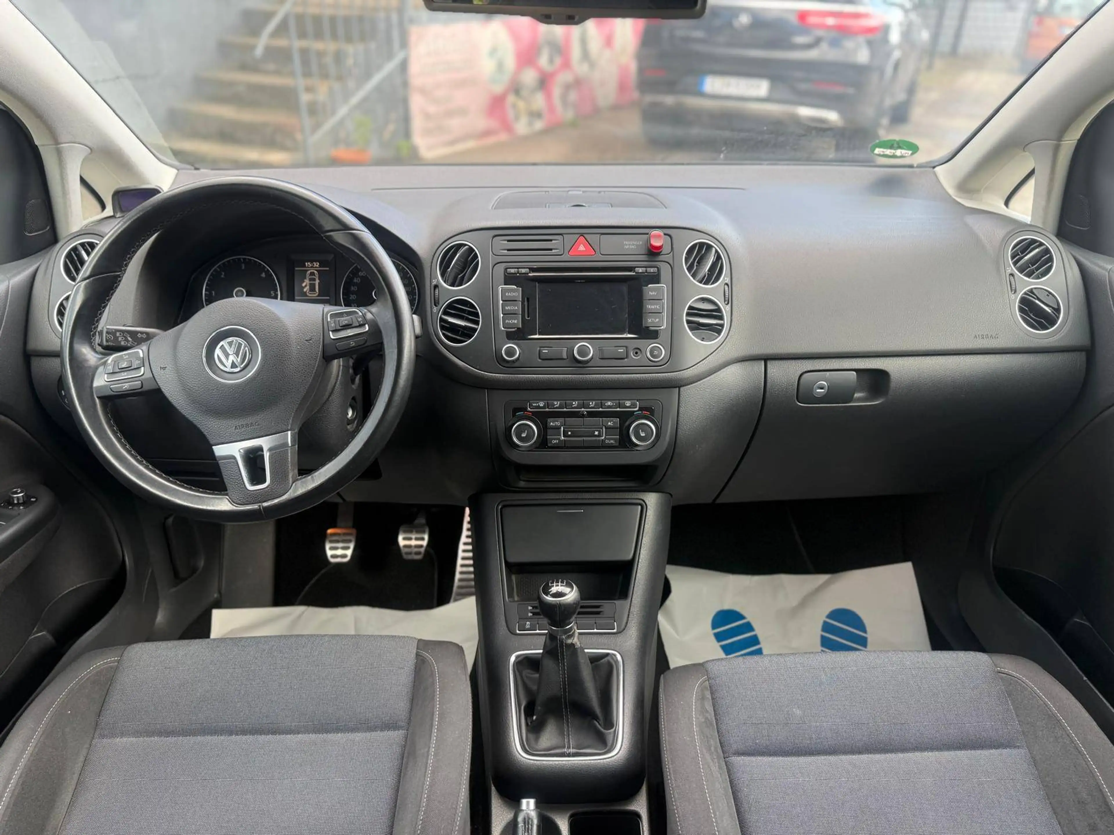 Volkswagen Golf Plus Golf VI Plus Diesel 1.6 TDI DPF Style — photo 15