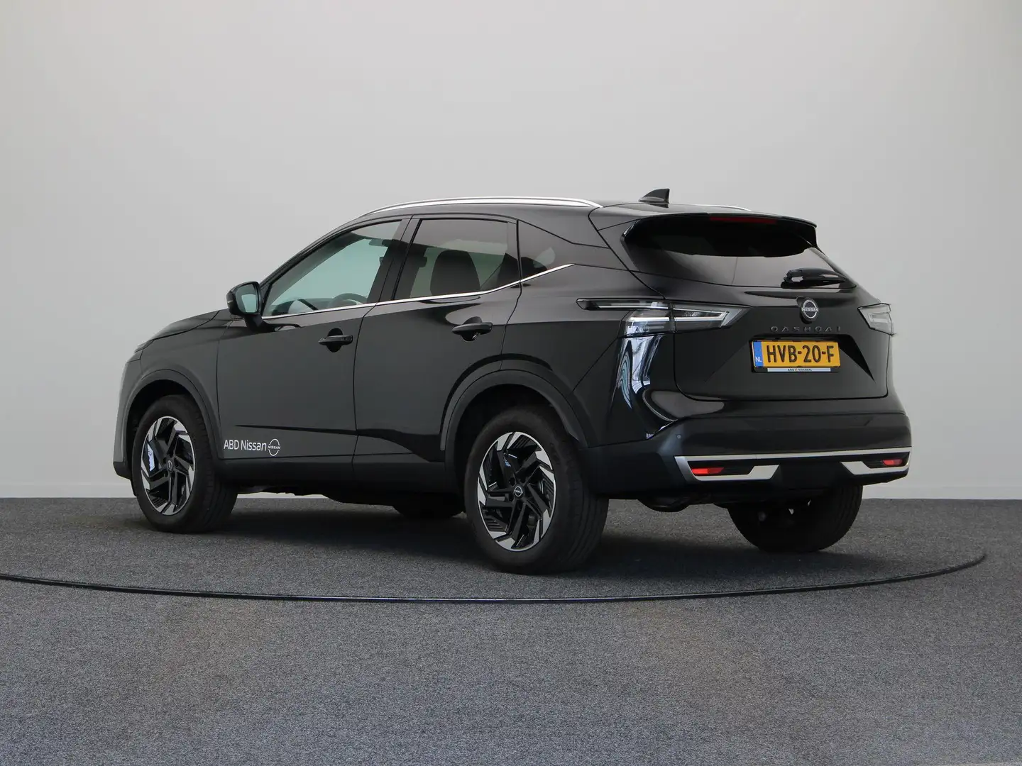 Nissan Qashqai 1.3 MHEV N-Connecta | Rijklaarprijs!! | 18" Lichtm Zwart - 2