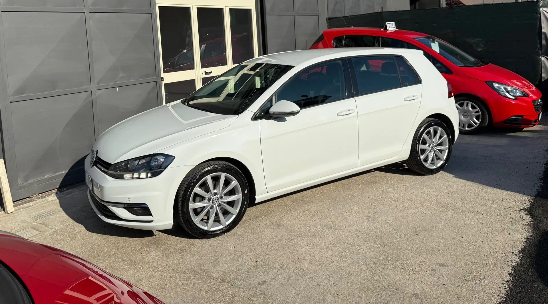 Volkswagen Golf 1.6 TDI 115cv DSG Blanc - 1