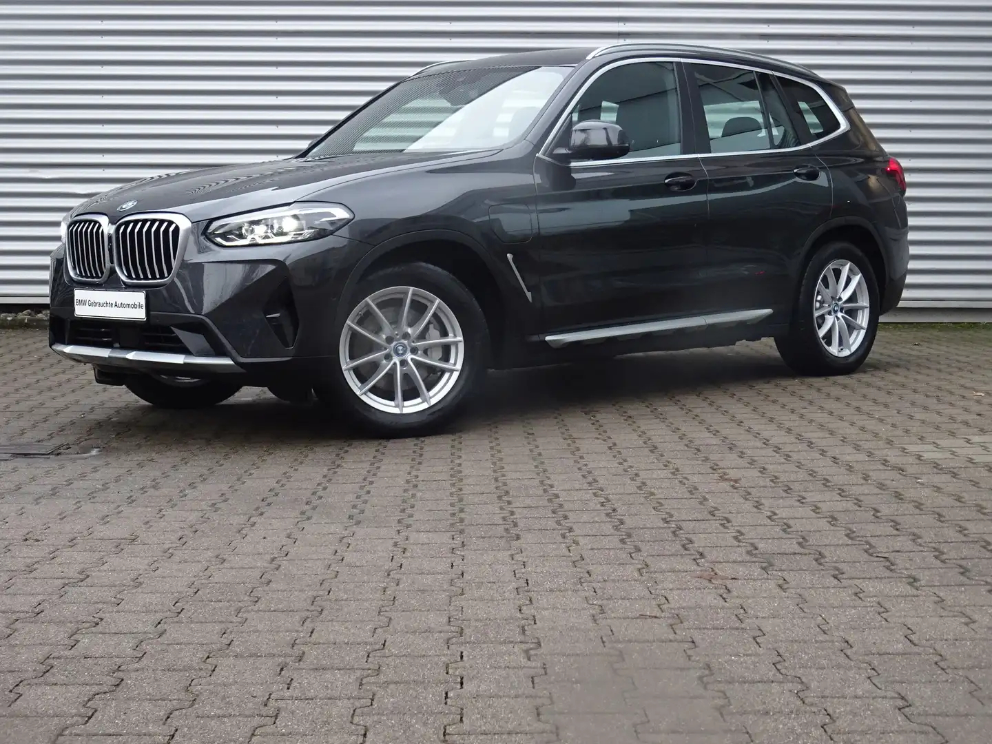 BMW X3 xDrive30e ACC HuD HiFi 360° DrivingAssist SH Grau - 1
