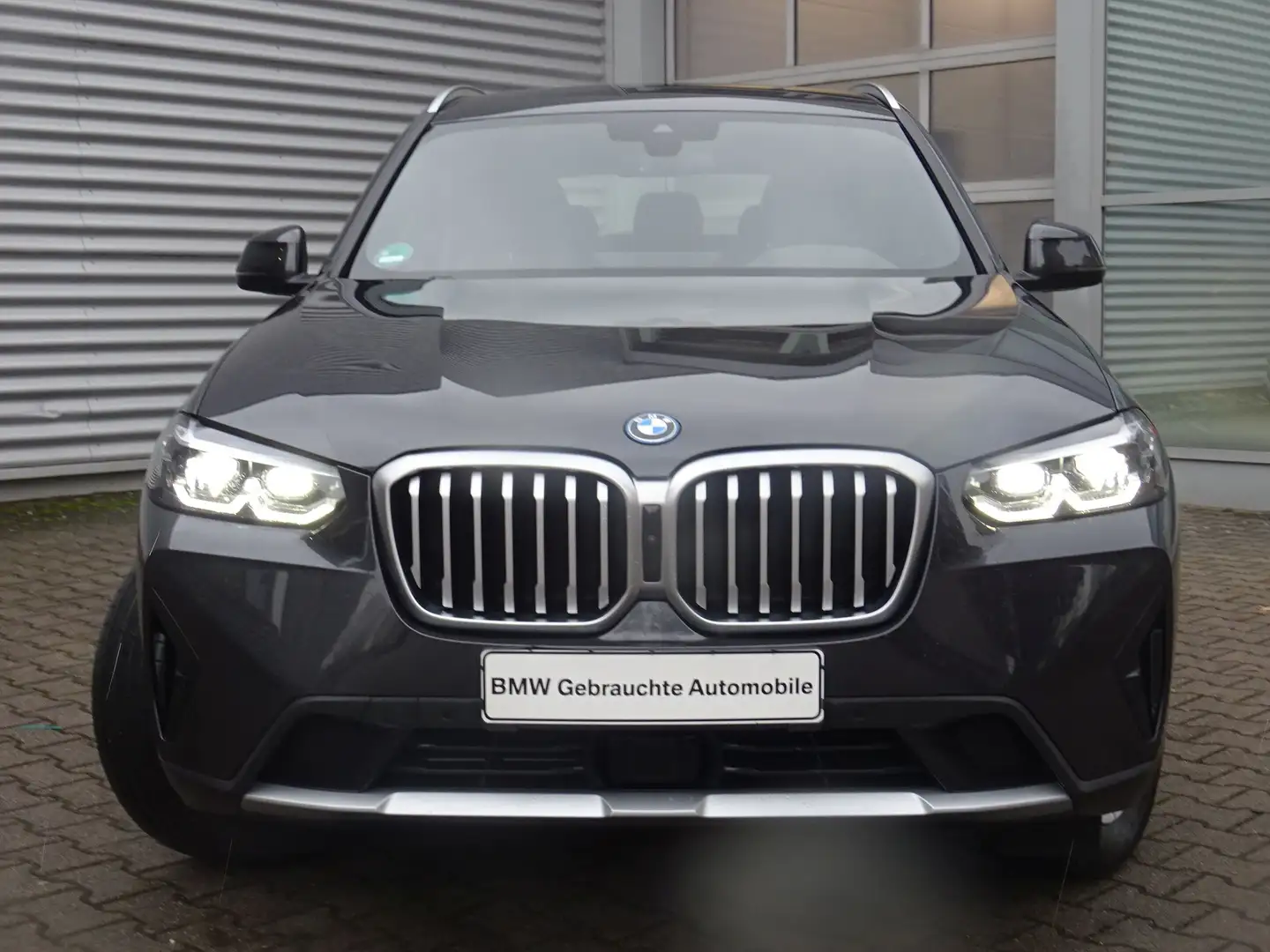 BMW X3 xDrive30e ACC HuD HiFi 360° DrivingAssist SH Grau - 2