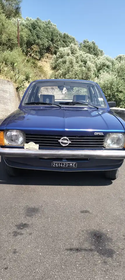 Opel Kadett 5p 1.0 berlina, foto 2