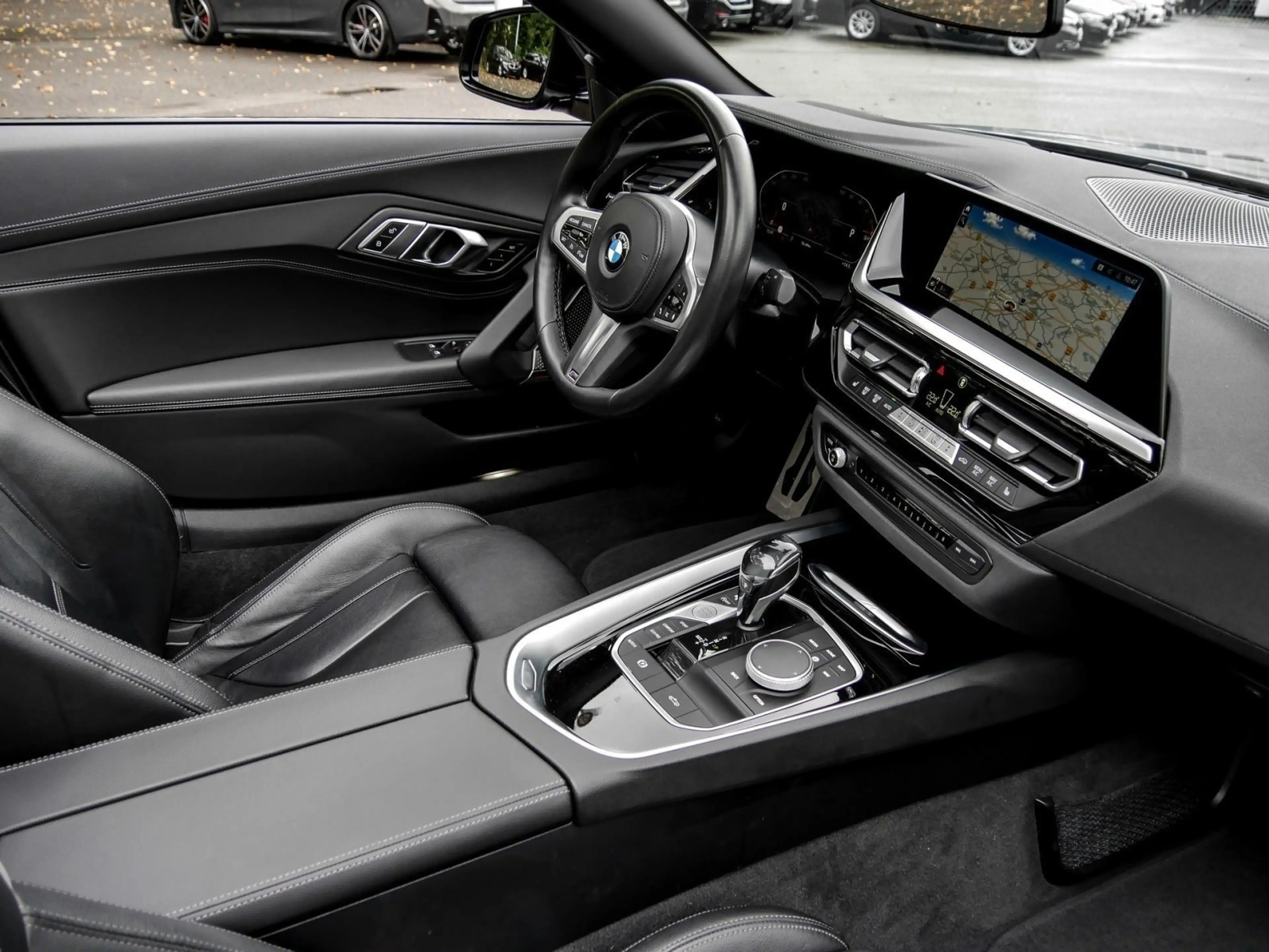 BMW Z4 sDrive30i M SPORT+HuD+H/K+DA+PA+SHZ — photo 3