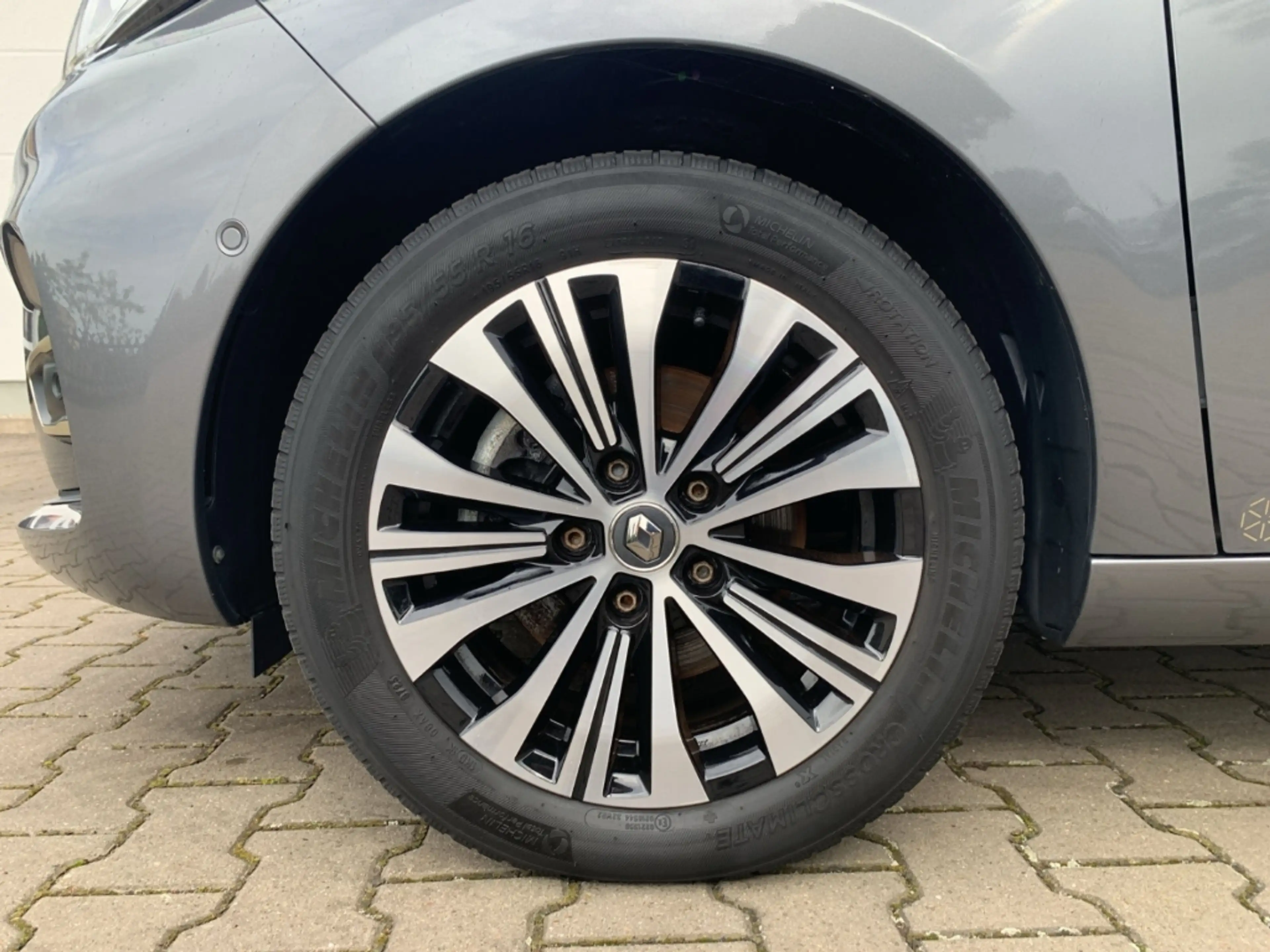 Renault ZOE ICONIC EV50 E-TECH 100 ELEKTRISCH Pack Iconic CCS — photo 13