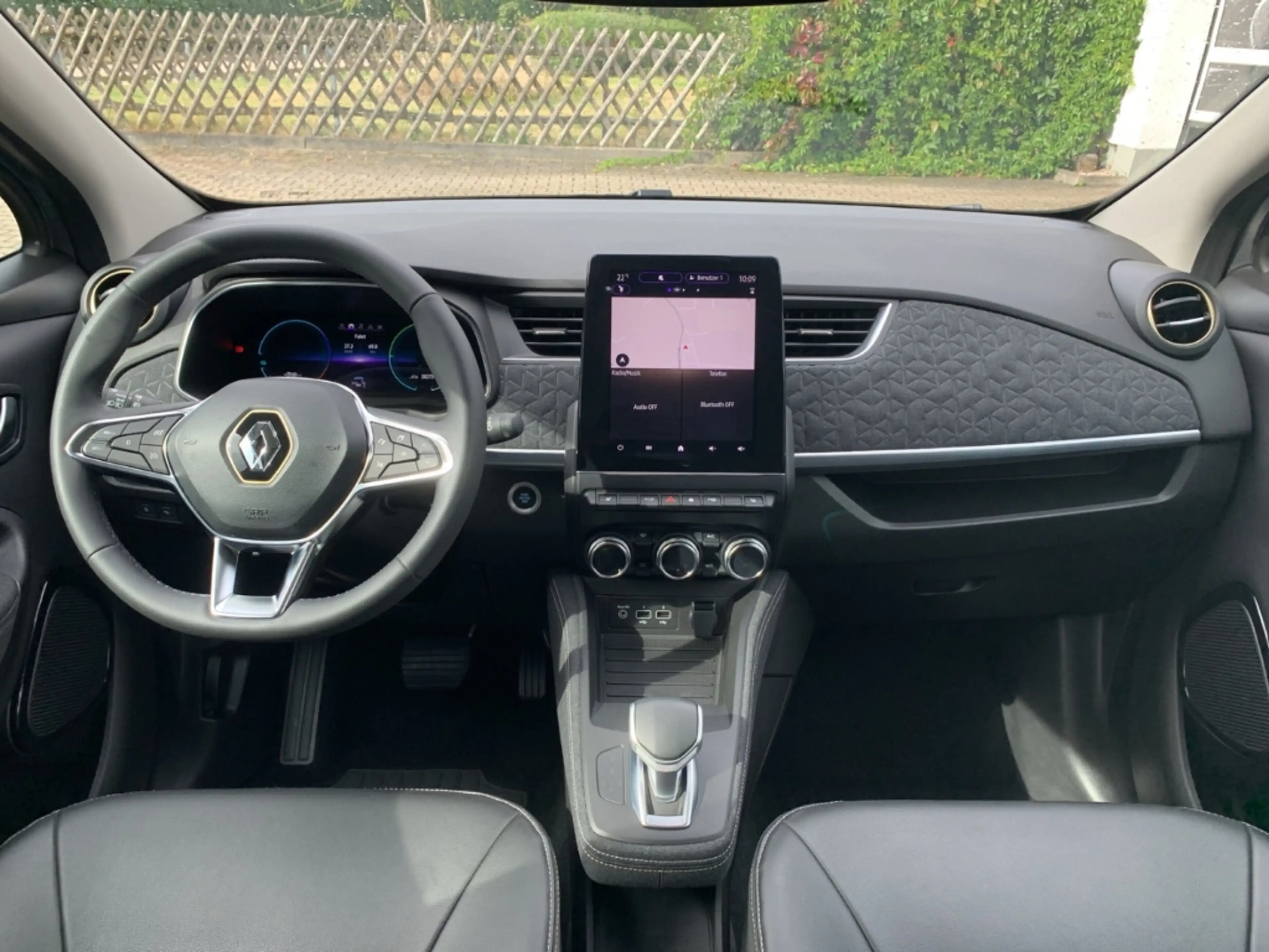 Renault ZOE ICONIC EV50 E-TECH 100 ELEKTRISCH Pack Iconic CCS — photo 14
