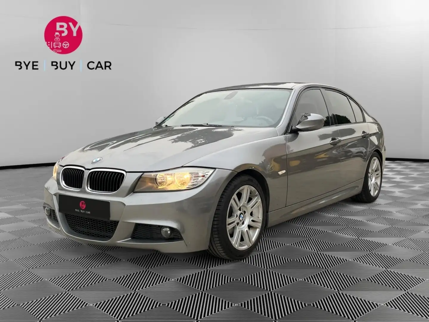 BMW 318 318i Sport Design BERLINE E90 LCI 318i PHASE 2 Grau - 1