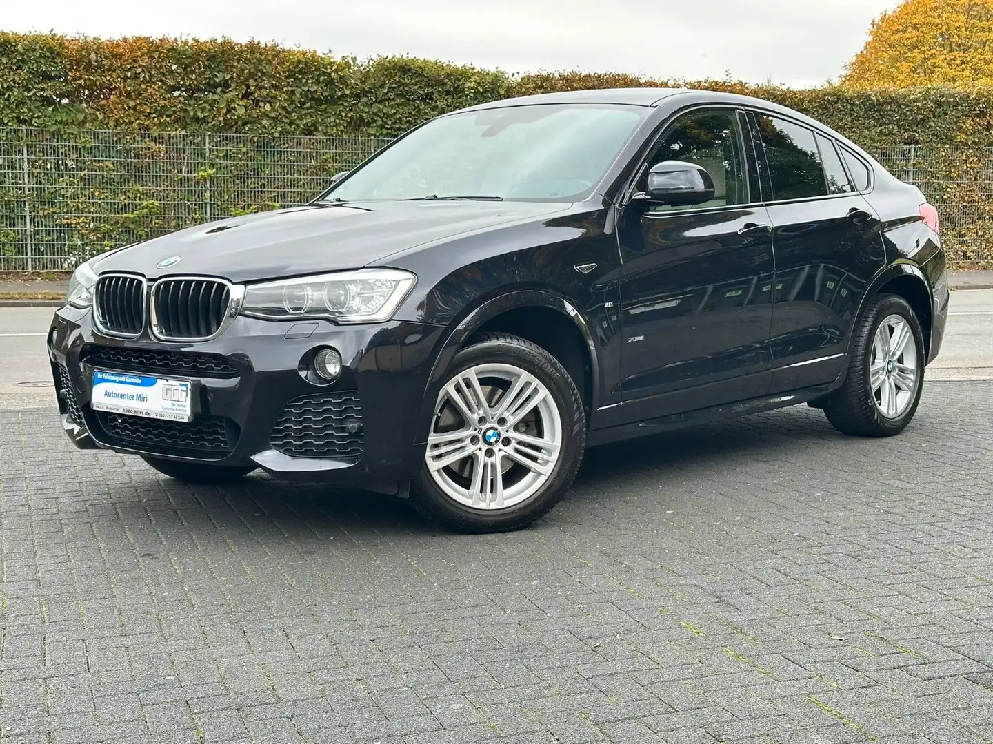 BMW X4 xDrive 20 i M-Sport Navi-BiXenon-Leder-HUD-E6 Schwarz - 2