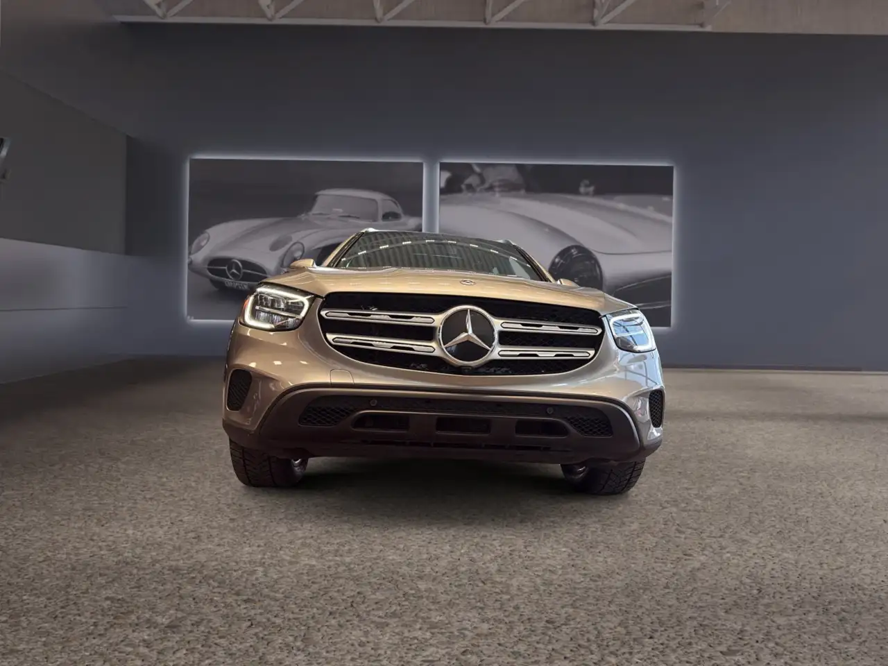 Mercedes-Benz GLC снимка Mercedes-Benz GLC