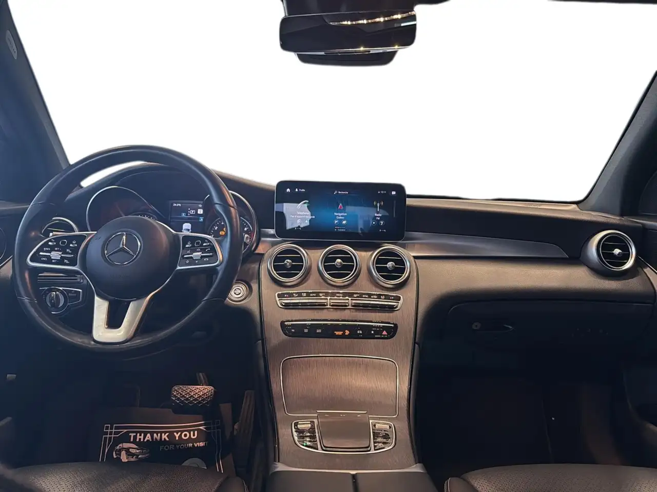 Mercedes-Benz GLC снимка Mercedes-Benz GLC