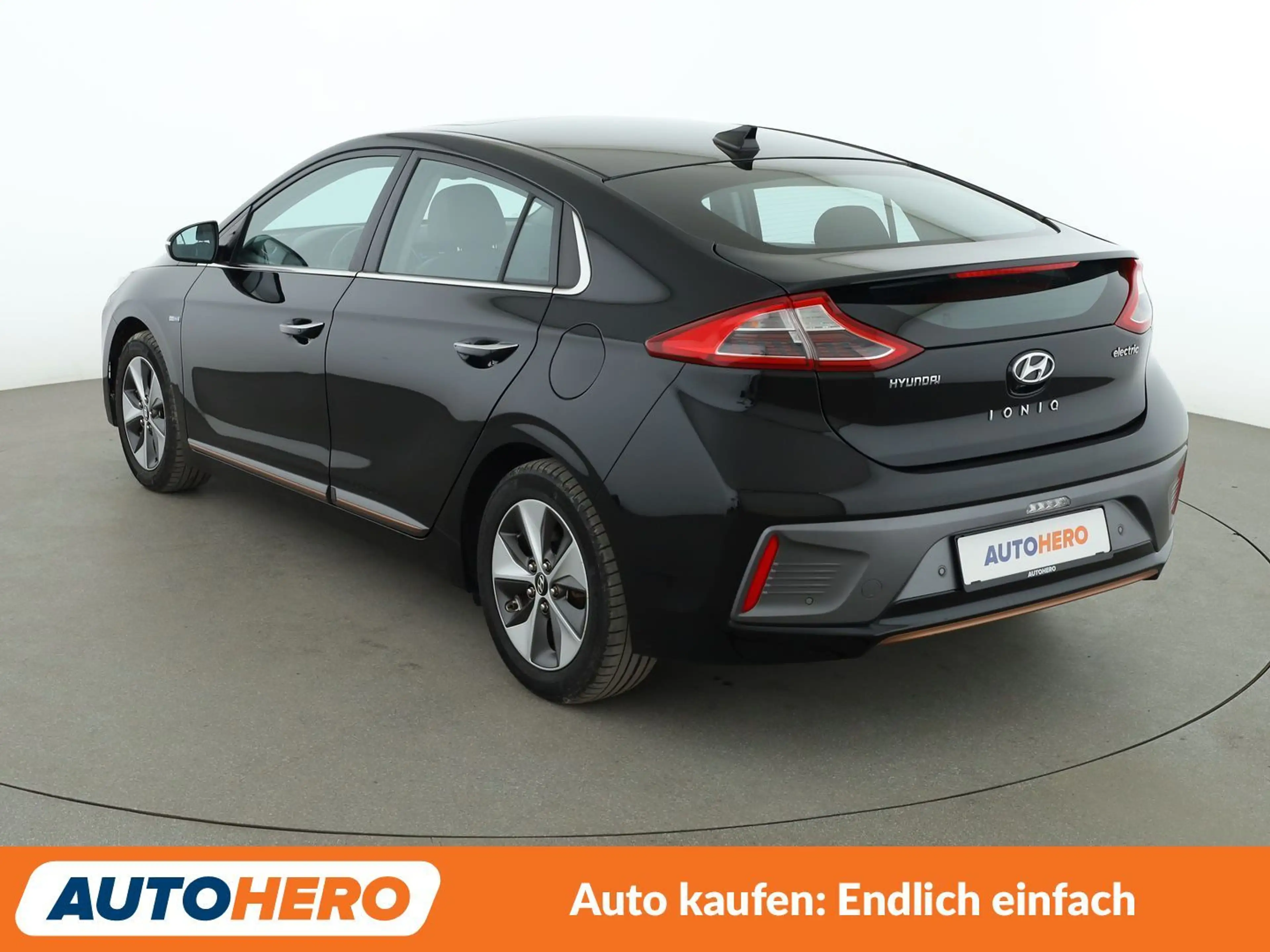 Hyundai IONIQ electric drive 88 kW Premium Elektro *NAV*ACC*CAM* — photo 4