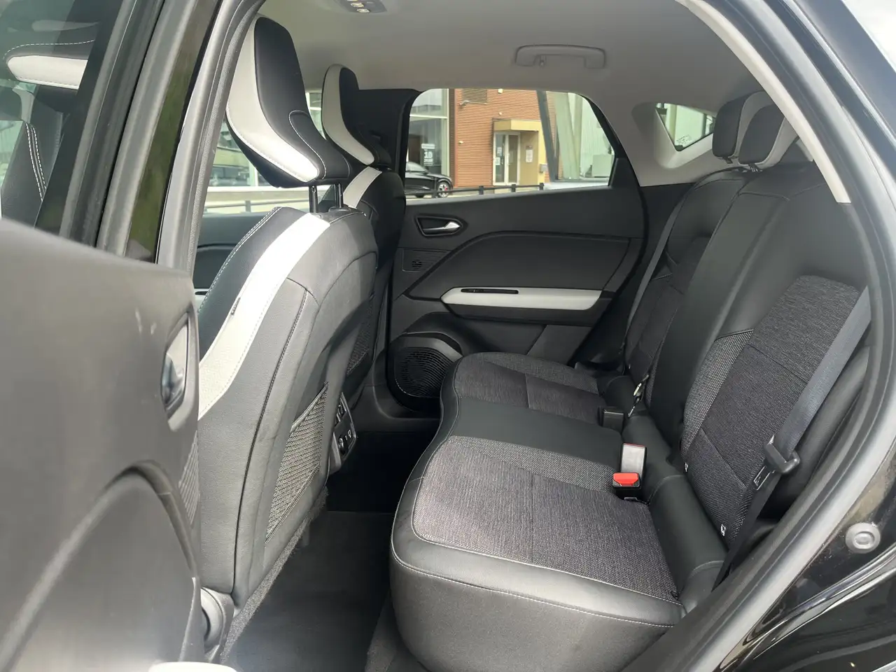 Renault Captur 1.3 TCe 130 Edition One EDC / Dealer onderhouden /, миниатюра 16