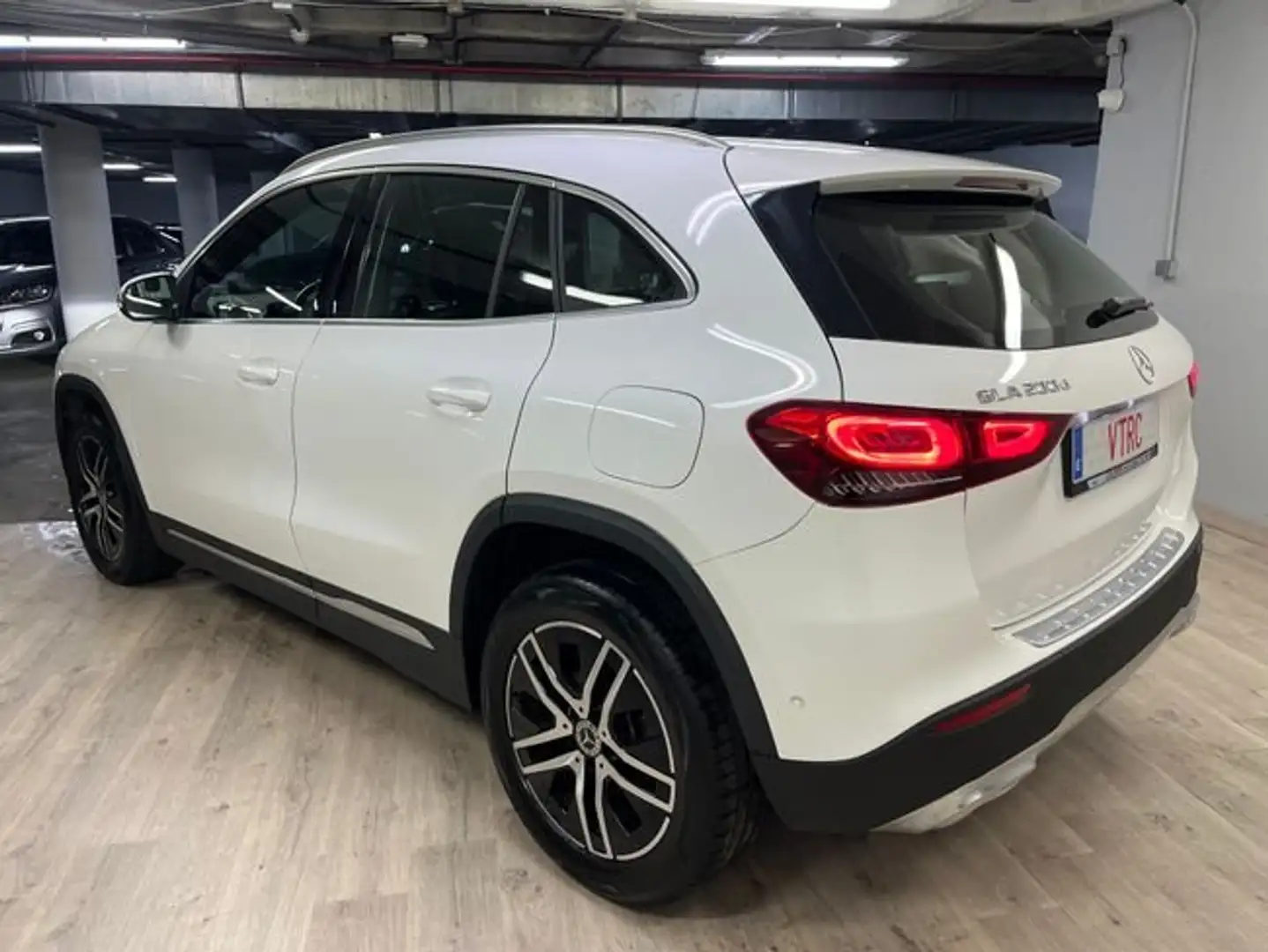 Mercedes-Benz GLA 200 200d 8G-DCT Blanco - 2