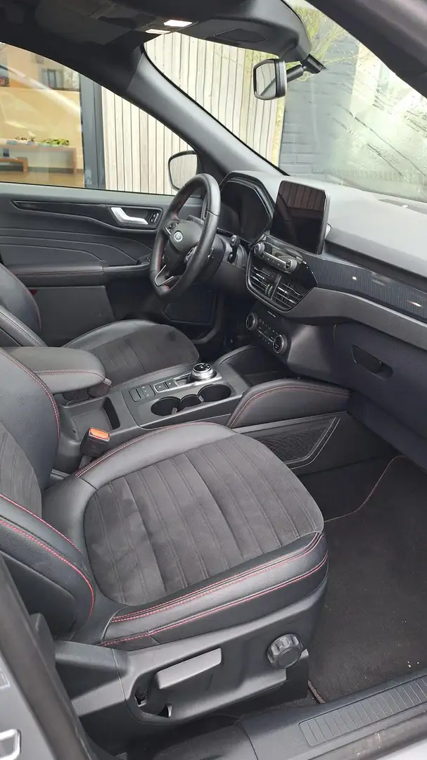 Ford Kuga 2.0d 190pk 4x4 AUTOMAAT ST-LINE X Zilver - 2