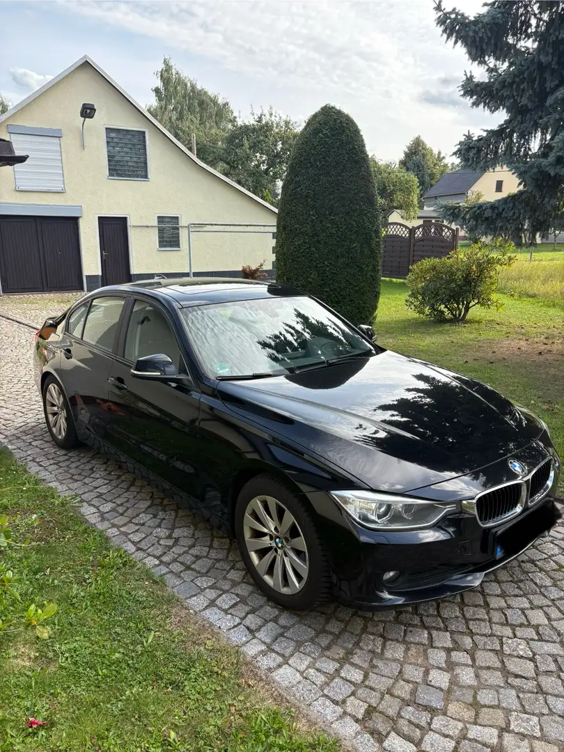 BMW 320 320d Černá - 1