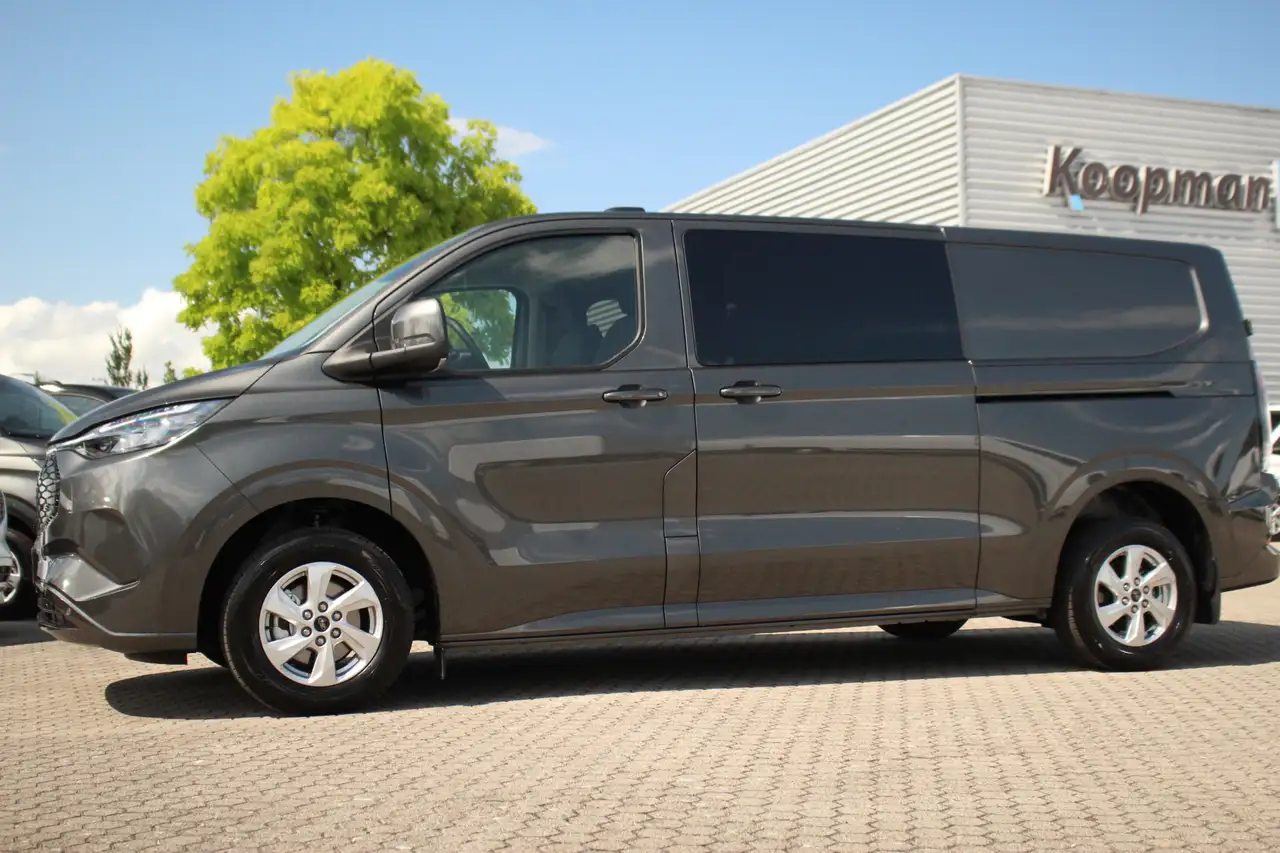 Ford Transit Custom 2026 — фото 15