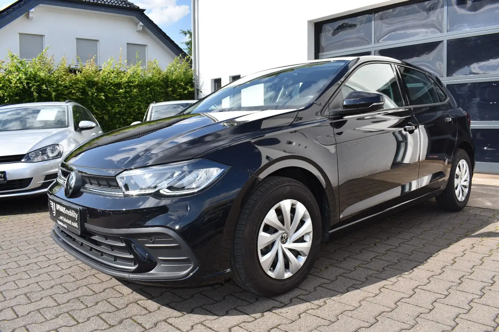 Volkswagen Polo VI 1,0 TSI DSG Life*LED*Klimaautomatik*SHZ Negro - 2