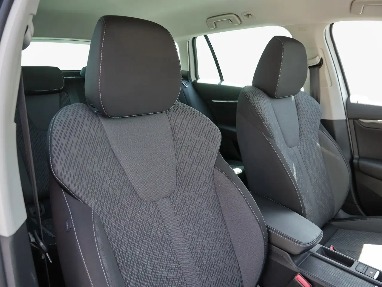 Skoda Octavia Combi 2.0TDI Style LED*NAV*Virtual*HuD, миниатюра 10