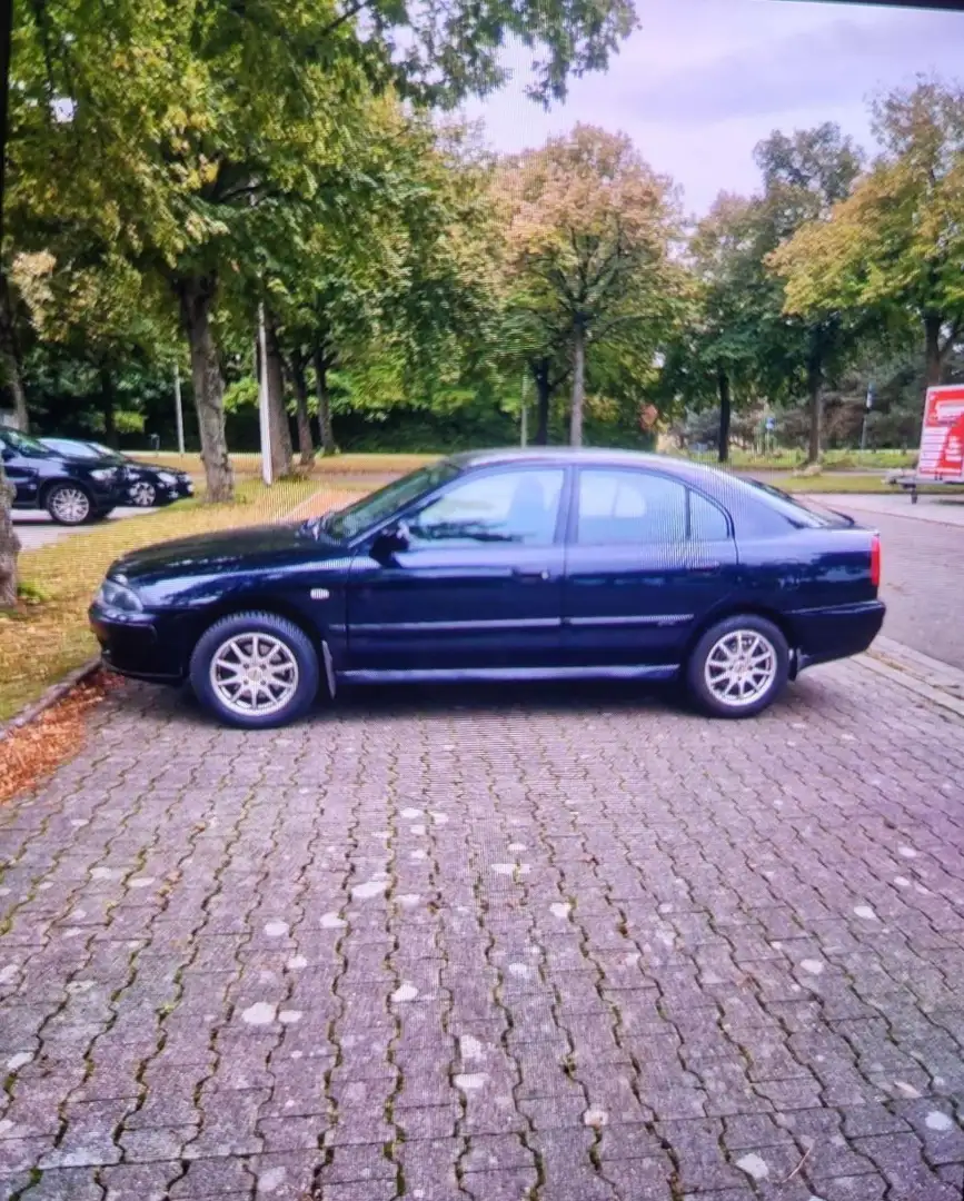 Mitsubishi Carisma 1.8 GDI Comfort Plus - 2