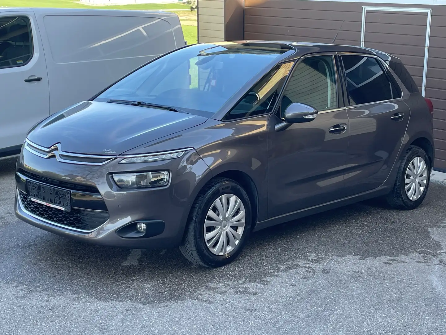 Citroen C4 Picasso C4 Picasso BlueHDi 120 6-Gang Intensive Intensive Grau - 1