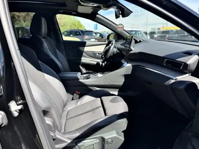 Peugeot 3008 view 10
