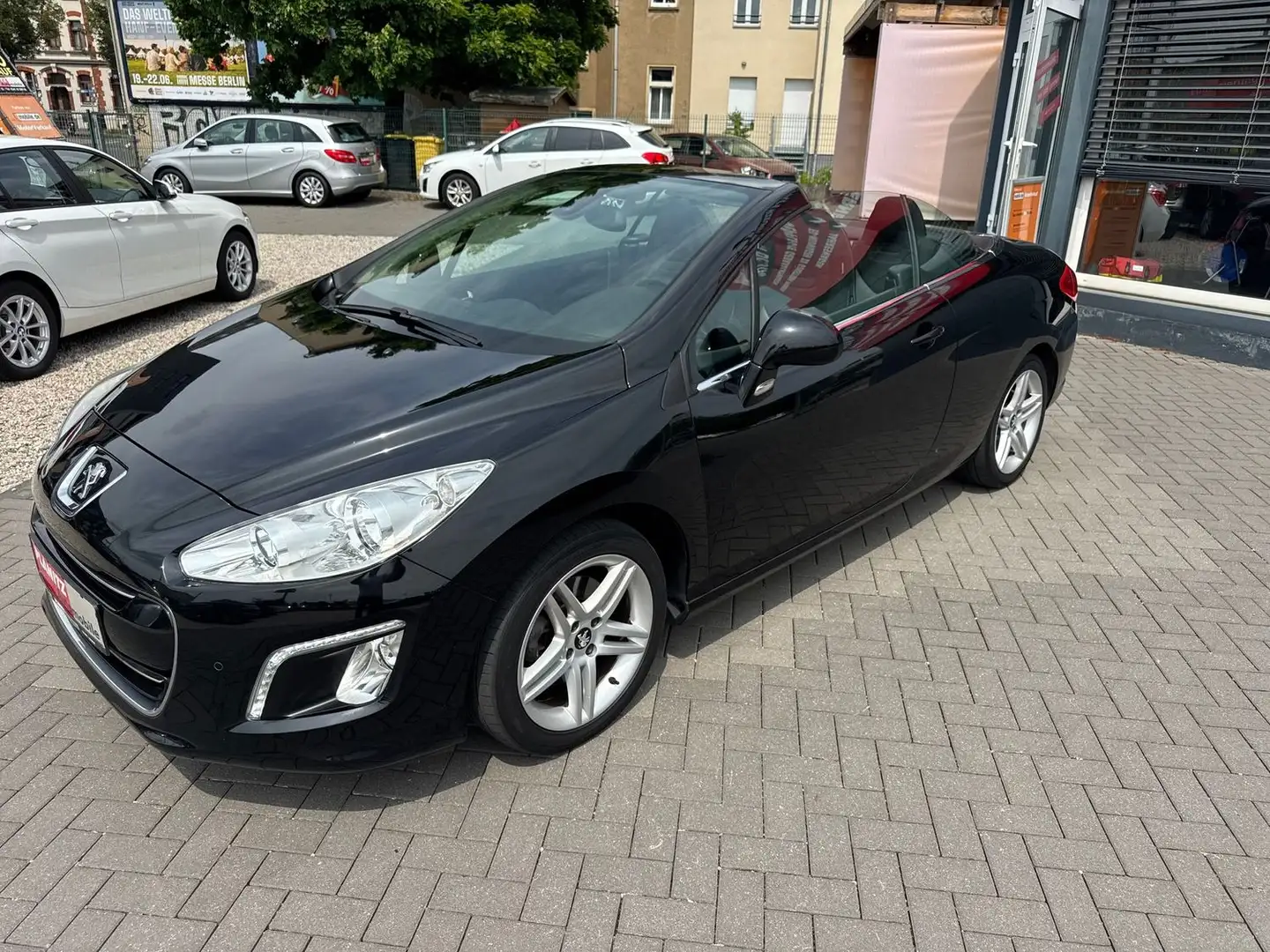Peugeot 308 Activ/PDC vorn+hinten/Sitzheizug/Tempomat Schwarz - 1