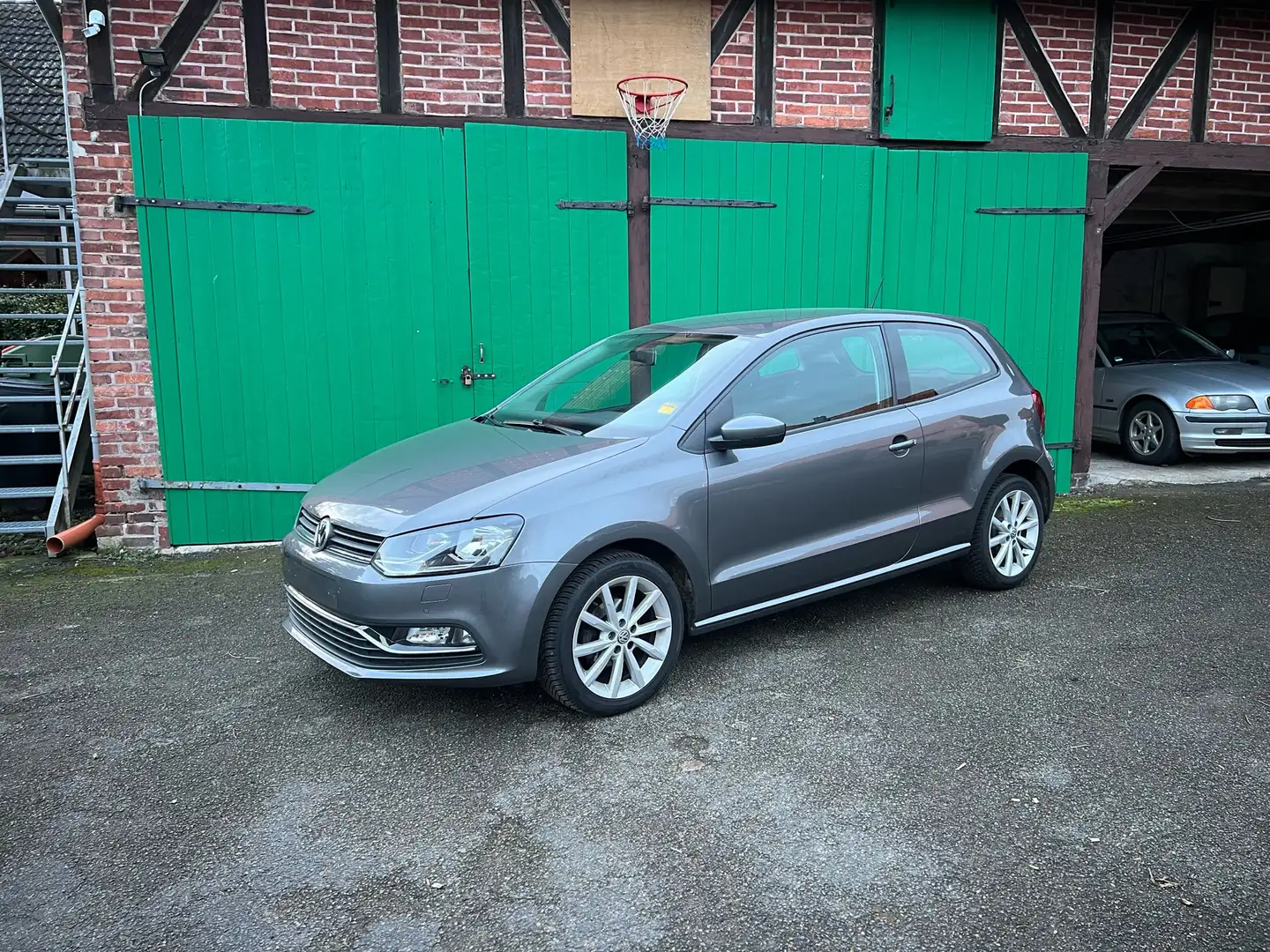 Volkswagen Polo Polo V  3-Türer 1.2 TSI Highline Grau - 1