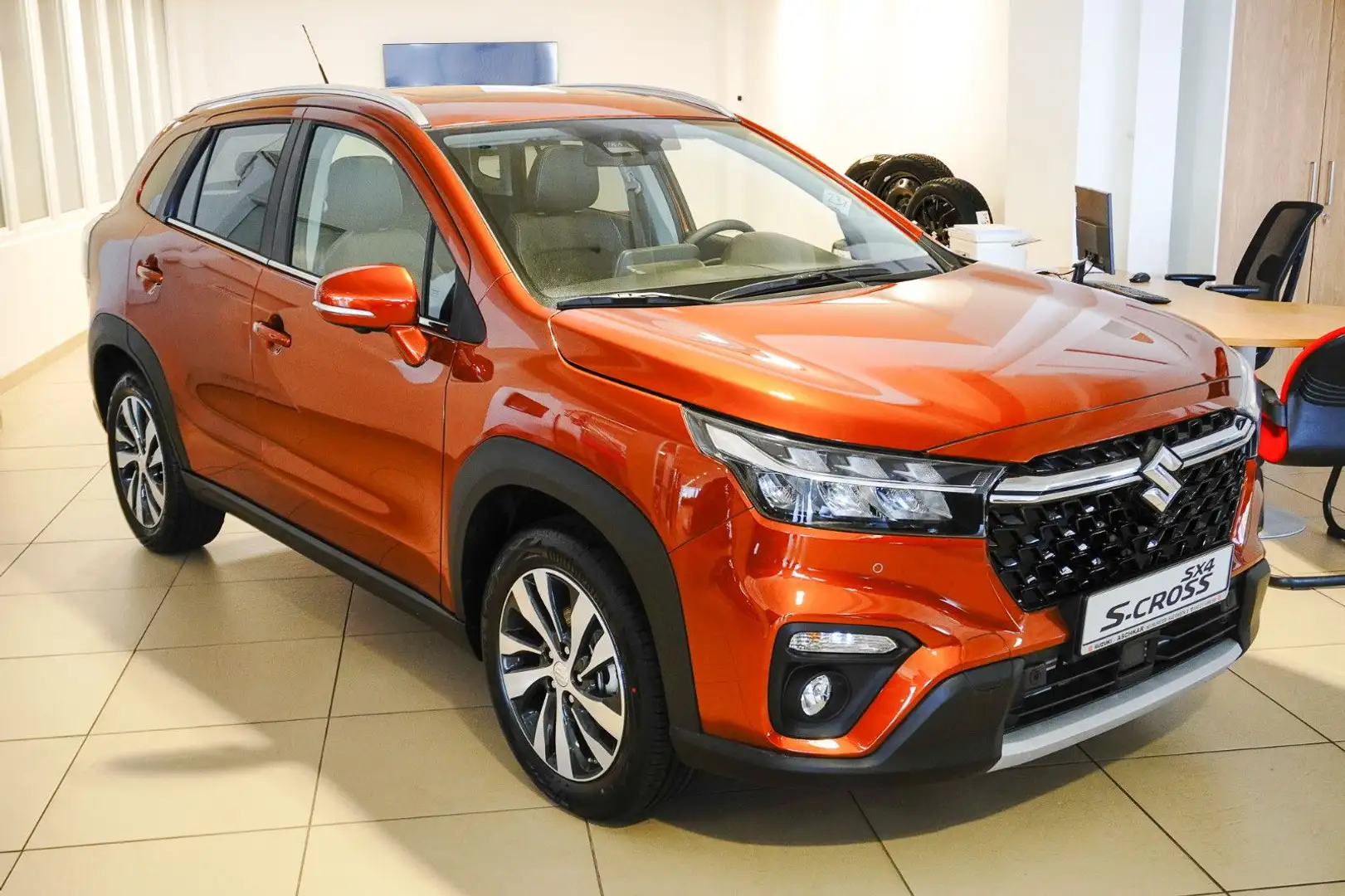 Suzuki S-Cross AT 1.5 DJ HYBRID  ALLGRIP Comfort+ TOP ! Brun - 1