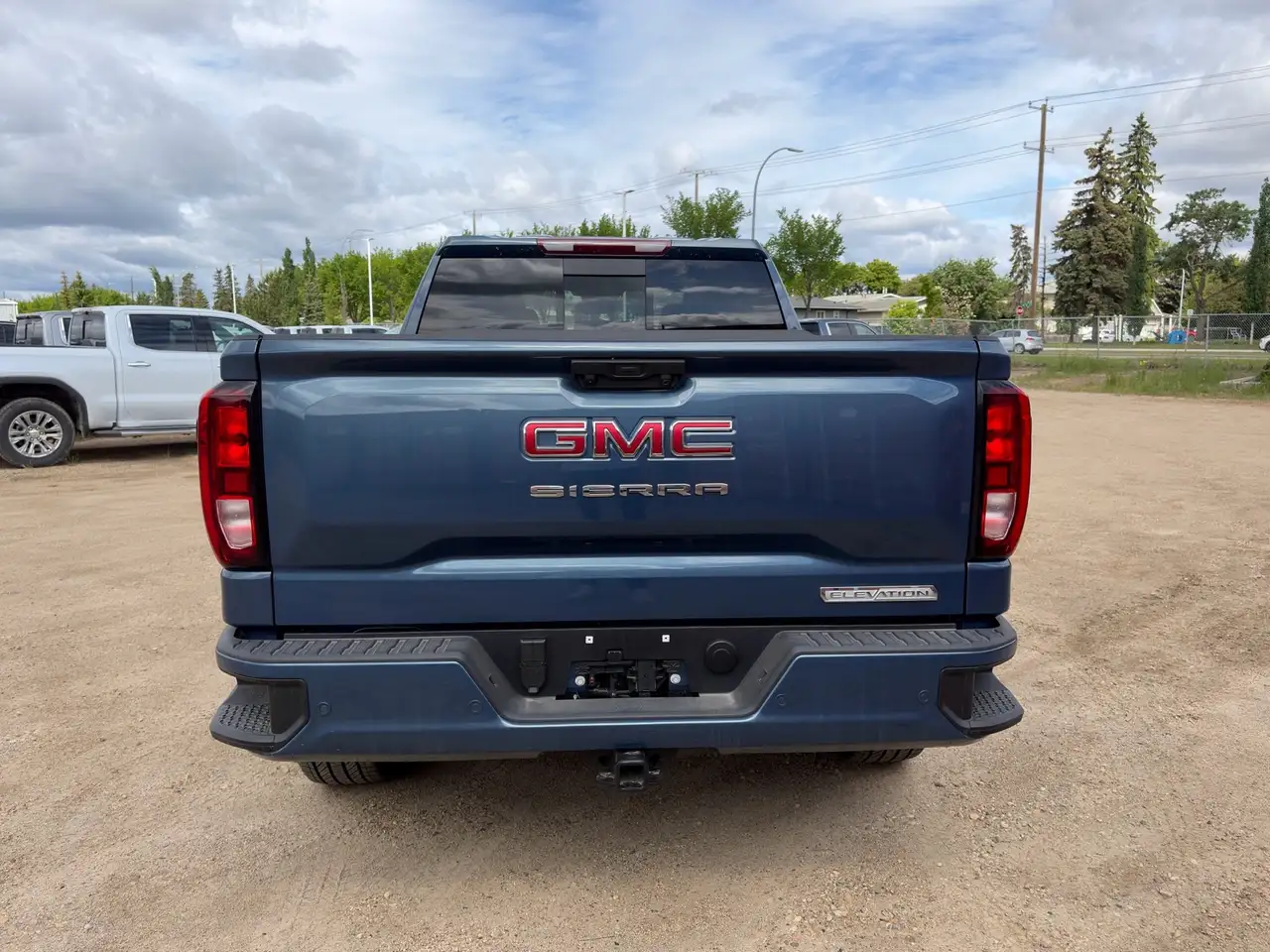 GMC Sierra 1500 photo GMC Sierra 1500