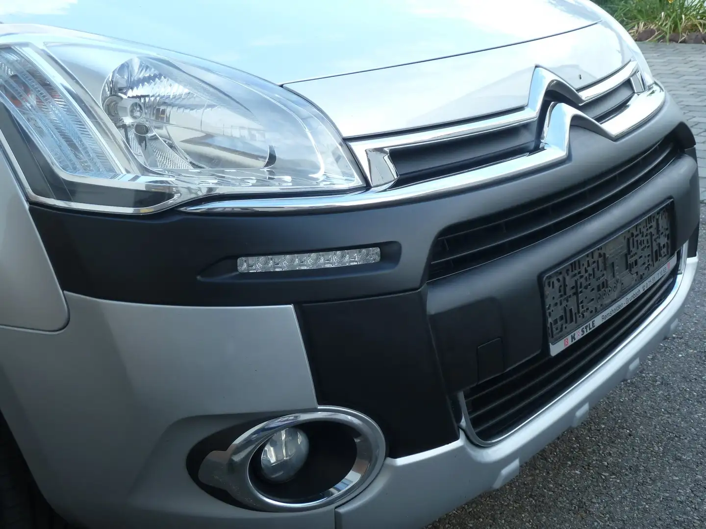 Citroen Berlingo XTR  hdi115 Silber - 2