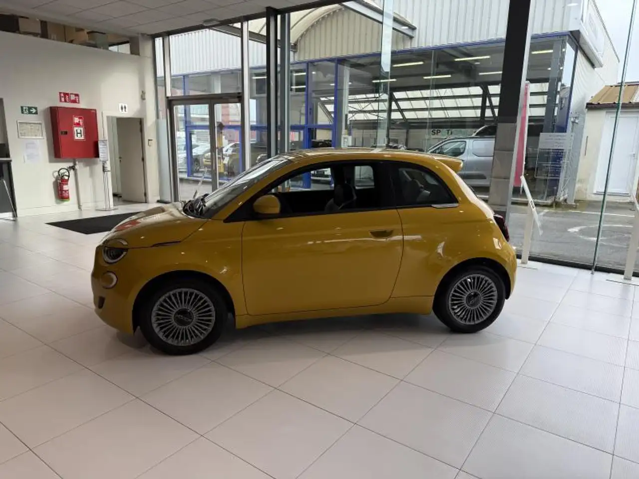 Fiat 500 283€/maand ZONDER VOORSCHOT Torino 3