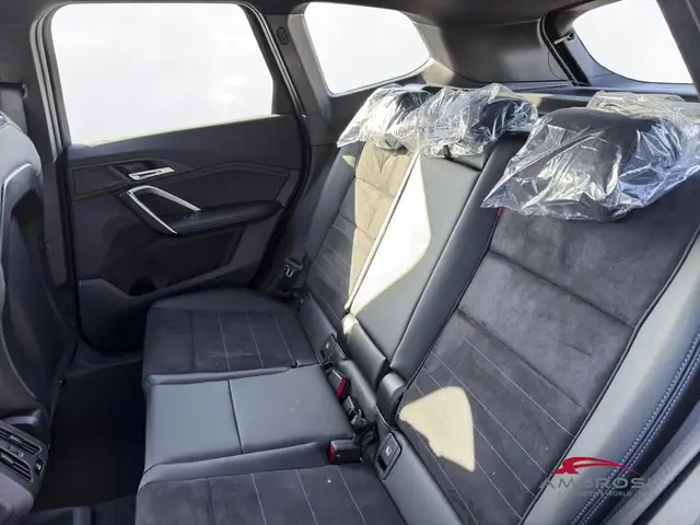 BMW X1 view 8