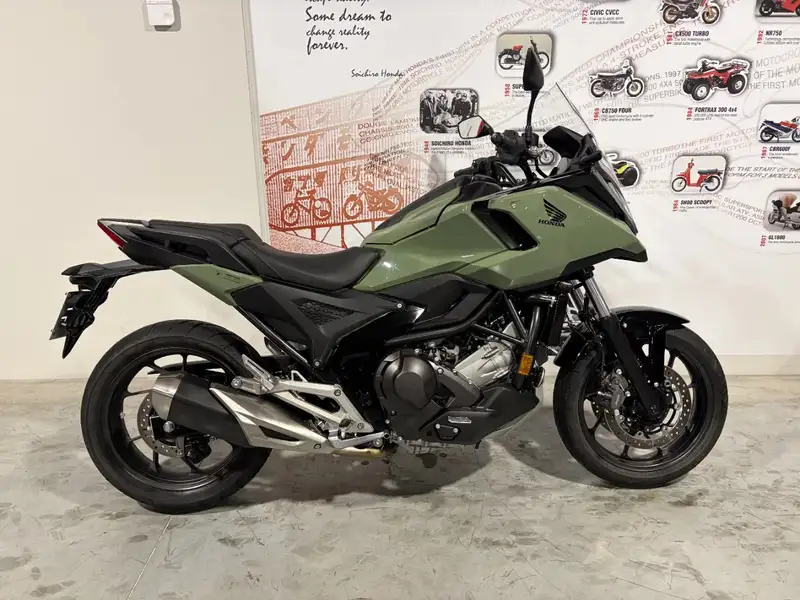 Honda NC 750 - foto 2