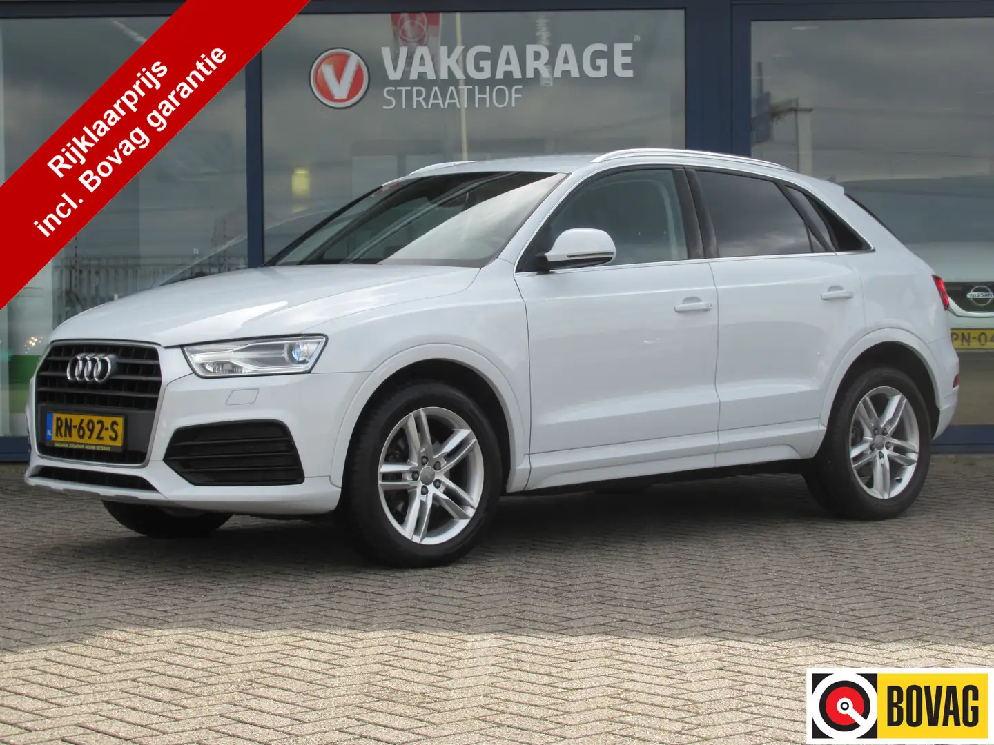 Audi Q3 1.4 TFSI CoD Sport Pro Line S, 150 PK Automaat / C Weiß - 1