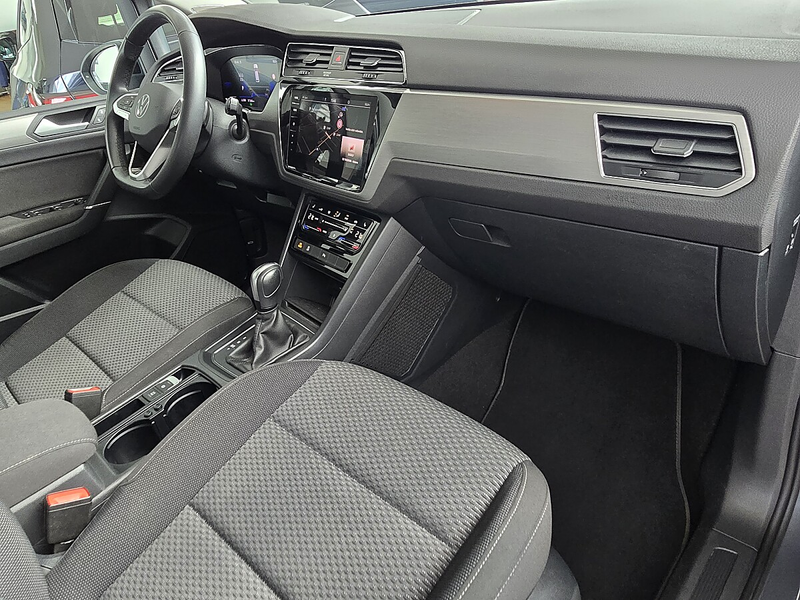 Volkswagen Touran 1,5 TSI Comfortline BMT 7-sitzer/Standheizung/N... — photo 10