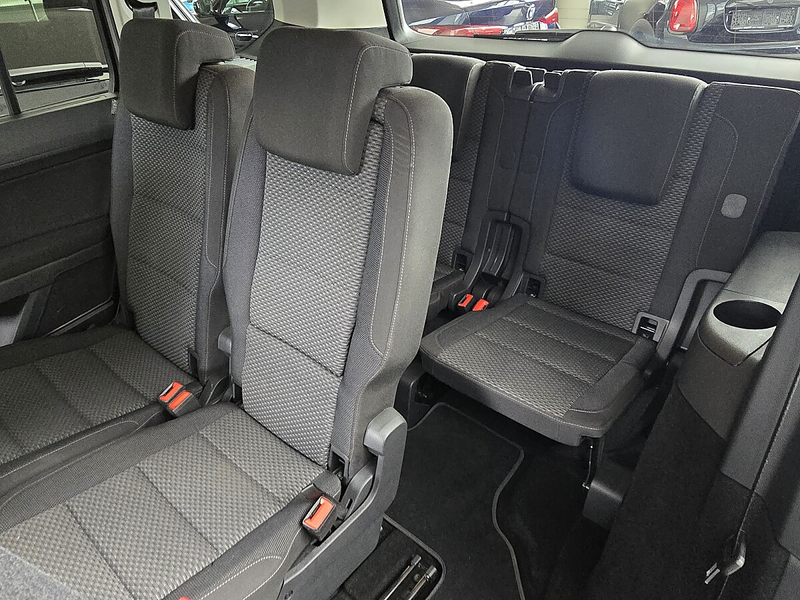 Volkswagen Touran 1,5 TSI Comfortline BMT 7-sitzer/Standheizung/N... — photo 15