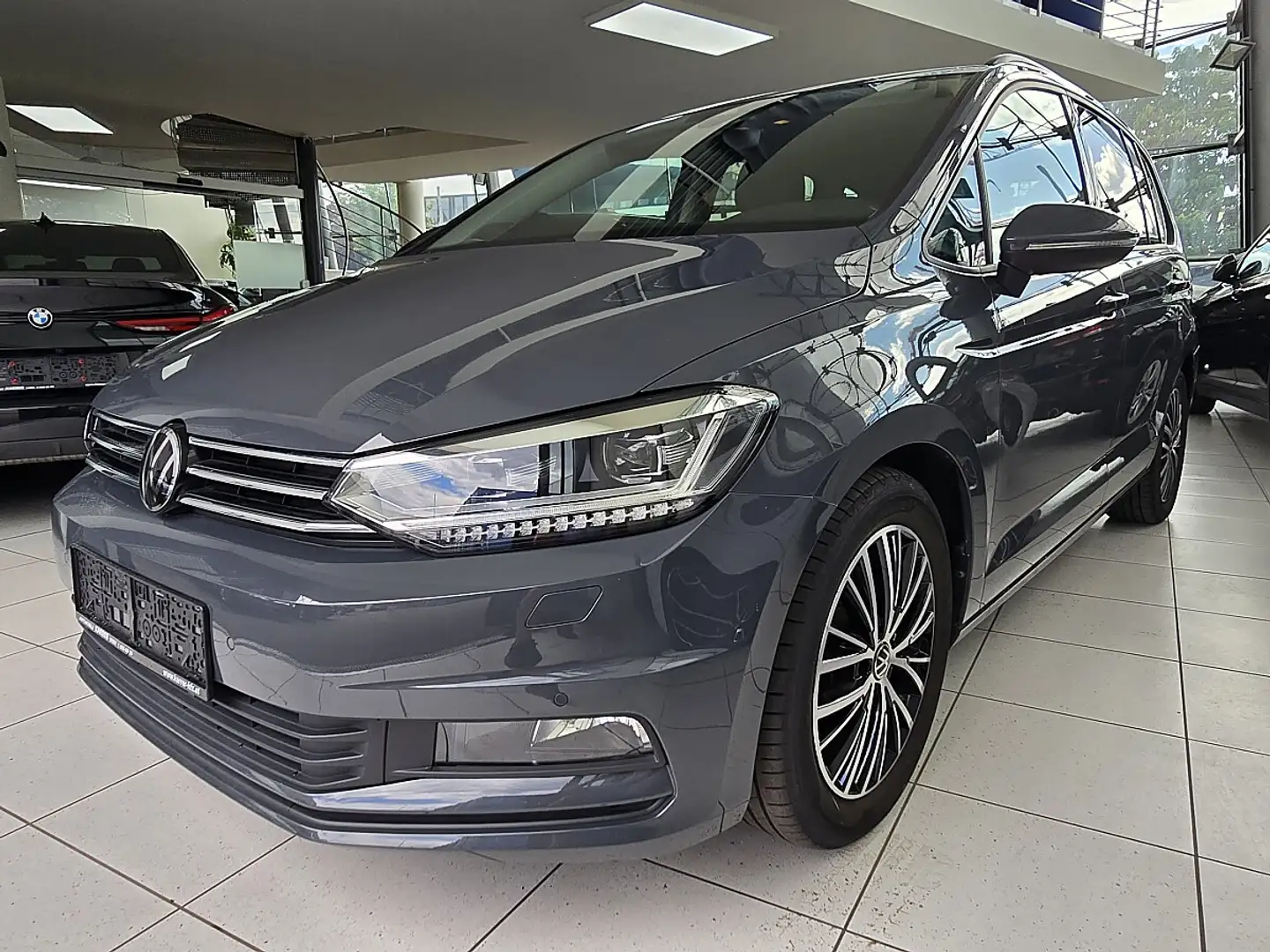 Volkswagen Touran 1,5 TSI Comfortline BMT 7-sitzer/Standheizung/N... Grau - 1