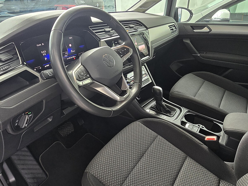 Volkswagen Touran 1,5 TSI Comfortline BMT 7-sitzer/Standheizung/N... — photo 7