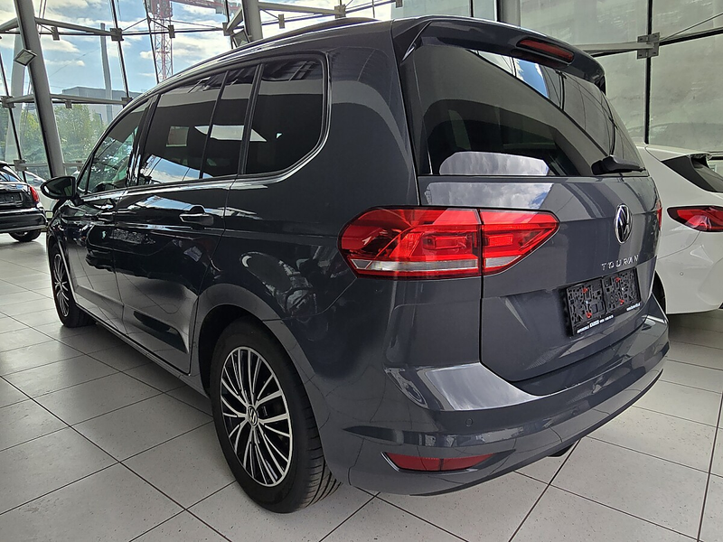 Volkswagen Touran 1,5 TSI Comfortline BMT 7-sitzer/Standheizung/N... — photo 6