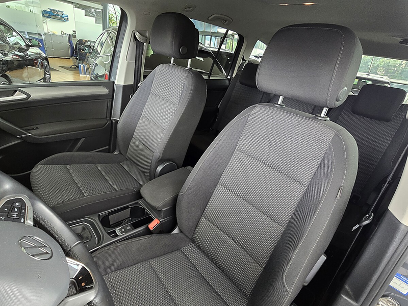 Volkswagen Touran 1,5 TSI Comfortline BMT 7-sitzer/Standheizung/N... — photo 13