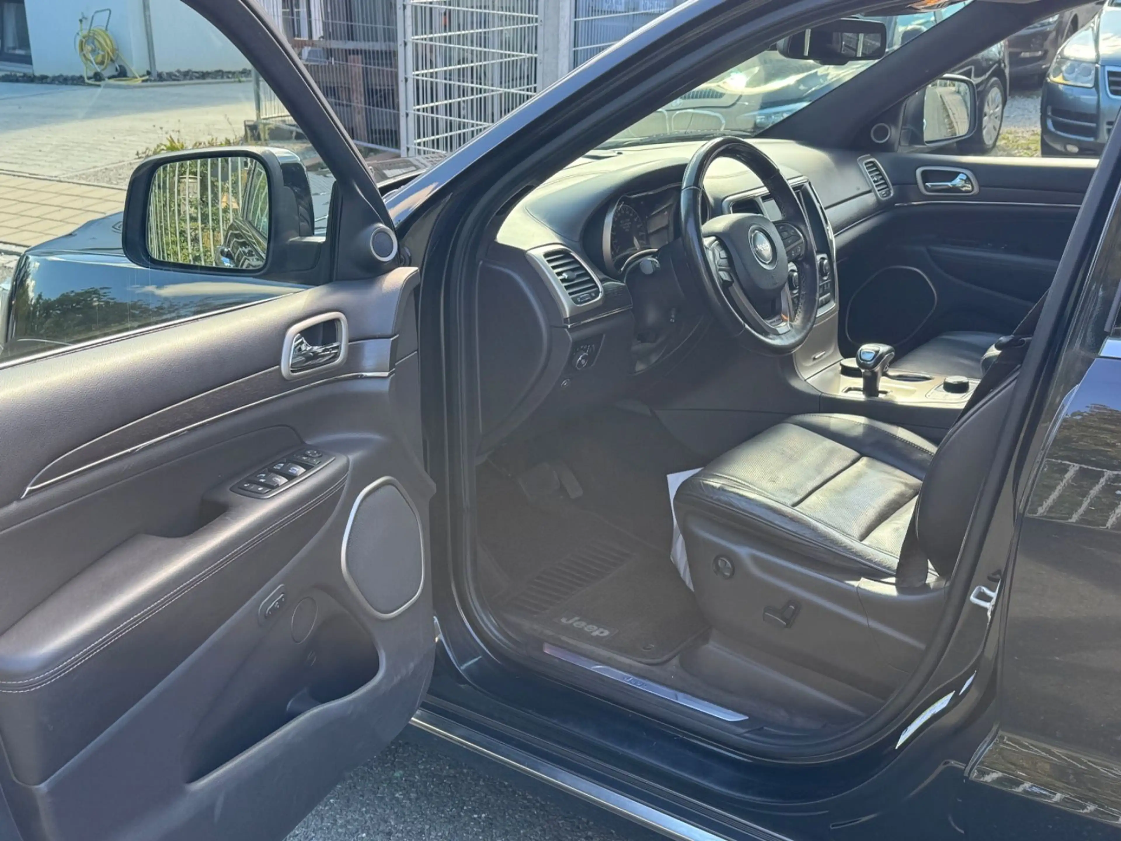 Jeep Grand Cherokee 3.0 CRD 184KW Summit Pan Kam AHK — photo 11