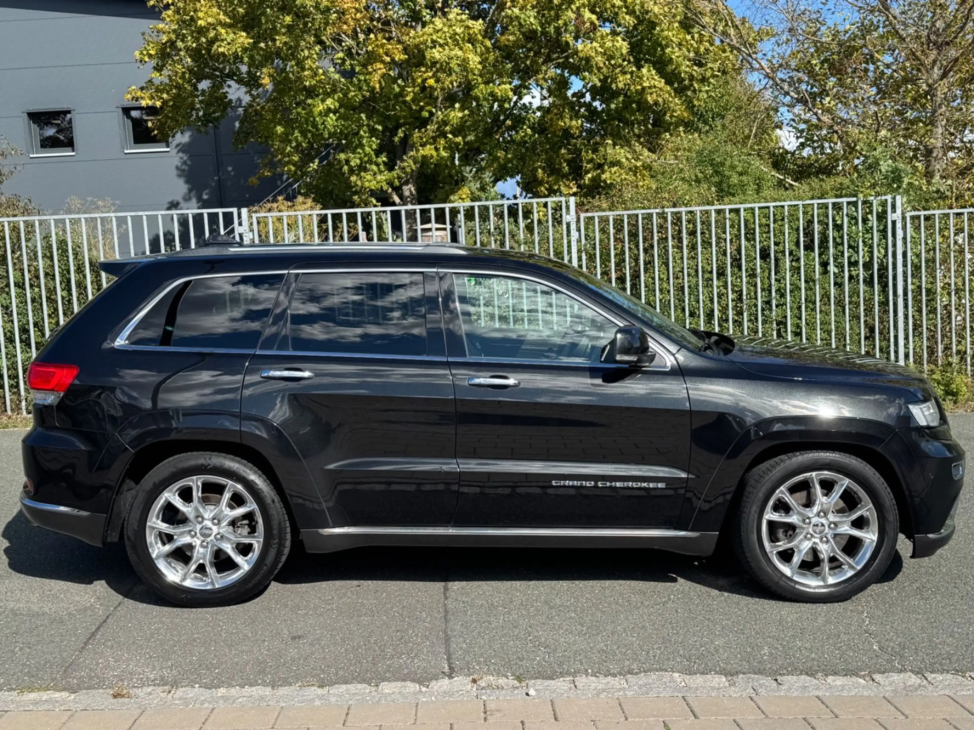 Jeep Grand Cherokee 3.0 CRD 184KW Summit Pan Kam AHK — photo 9